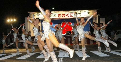 美勝女隊